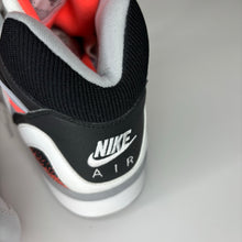 Load image into Gallery viewer, Nike Air Tech Challenge 2 “Hot Lava” (9.5)
