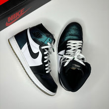 Load image into Gallery viewer, Nike Air Jordan 1 Retro “All Star Chameleon” (10.5US)
