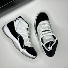 Load image into Gallery viewer, Nike Air Jordan 11 Retro “Concord” (9.5)
